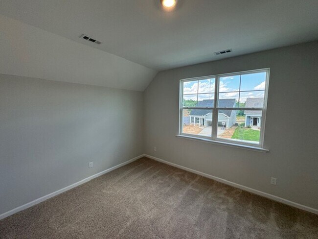 Building Photo - Renaissance at White Oak