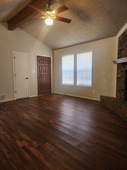 Building Photo - 9514 Apple Hill Cir