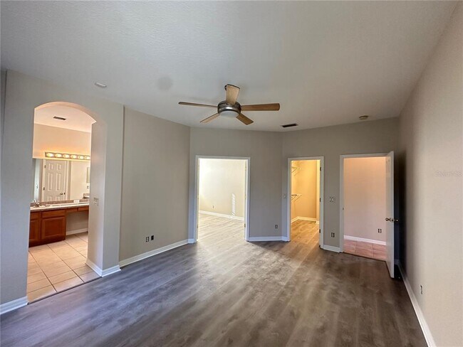 Building Photo - 8037 Moccasin Trail Dr