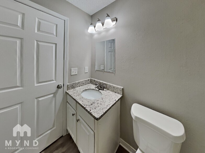 Building Photo - 1850 Penzance Pkwy