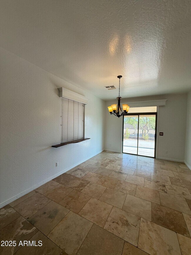 Building Photo - 7024 W Alta Vista Rd