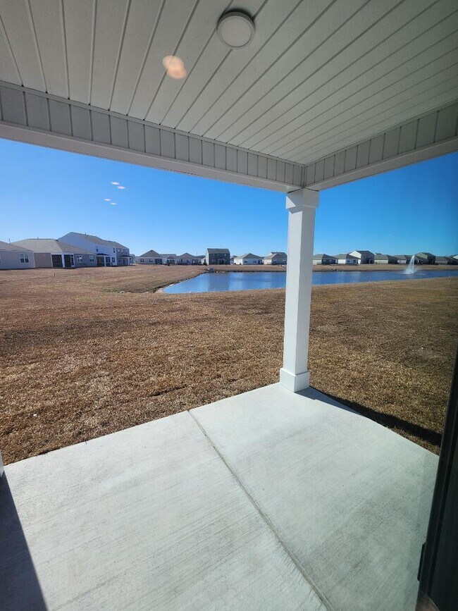 Building Photo - 227 Londonshire Dr