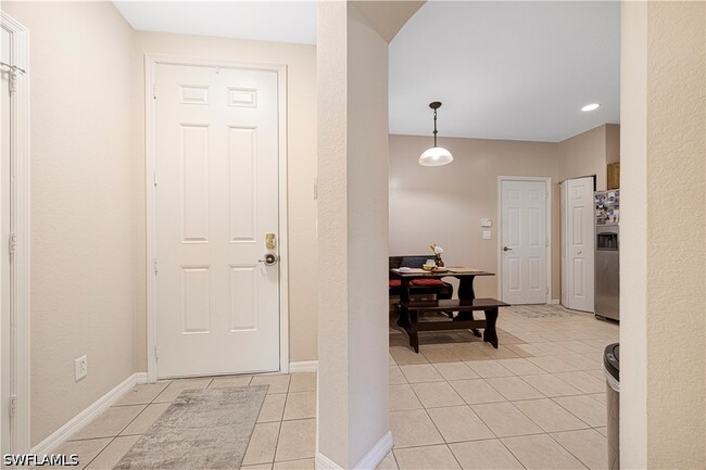 Building Photo - 3223 Antica St