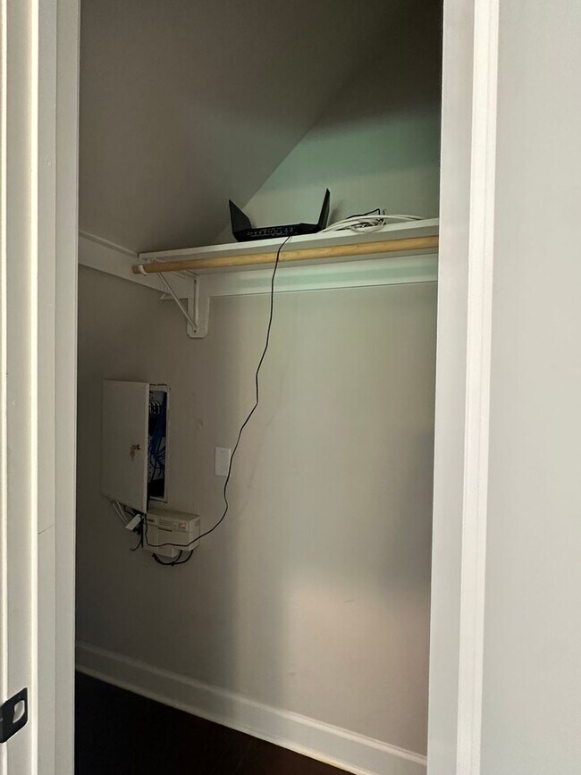 Building Photo - 4BED / 2.5BATH BEAUTIFUL HOME IN ANDERSON CREEK!