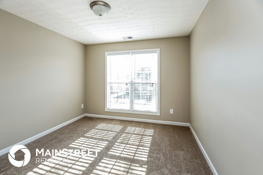 Building Photo - 3433 Foster Ridge Tr SW