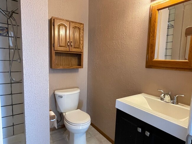 Building Photo - Fully Updated Gunbarrel Condo 2 Bedroom & 2 Bath