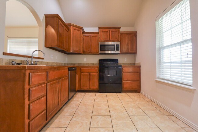 Building Photo - 3 Bed 2 Bath Home in Collinsville *Price D...