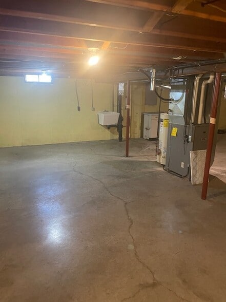 Building Photo - 1026 Stardust Dr