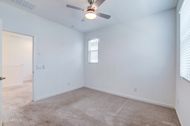 Building Photo - 9902 E Tamery Ave