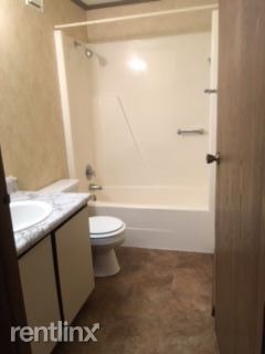 Building Photo - 501 Red Deer Ln