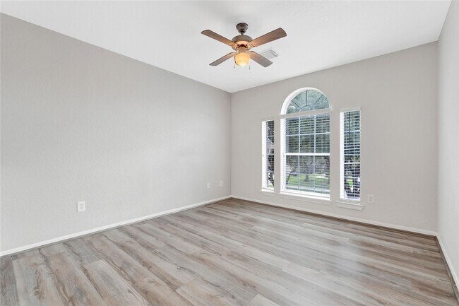 Building Photo - 21510 Grand Hollow Ln