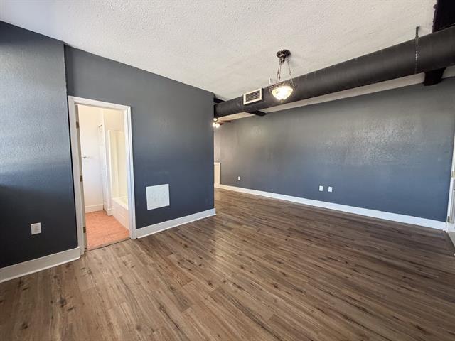 Building Photo - 1300 W Main St