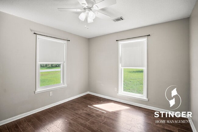 Building Photo - 1713 Drayton Dr