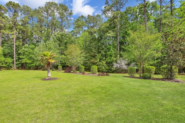 Building Photo - Stunning 2 bedroom, 2 bath in Bluffton