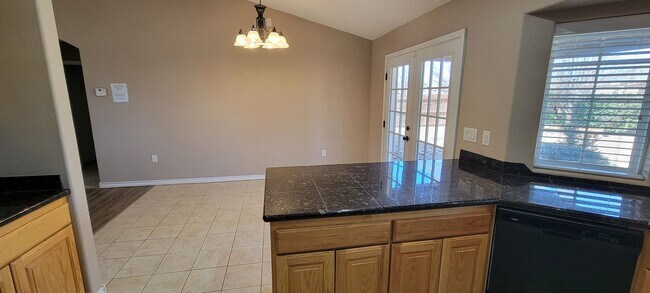 Building Photo - COLLEGE PARK  HOME SPILT BEDROOM PLAN