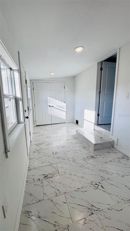 Building Photo - 5423 Greenfield Rd