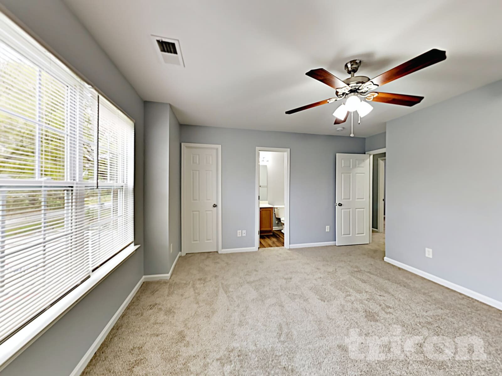 Building Photo - 1204 Thompson Ave