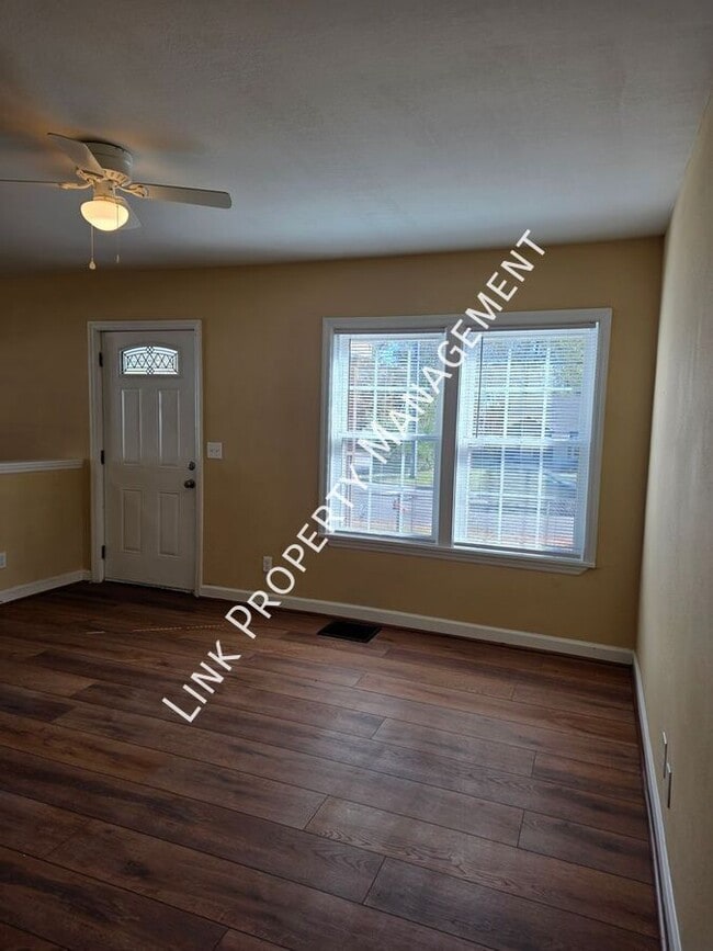 Building Photo - 129 N Moore Rd