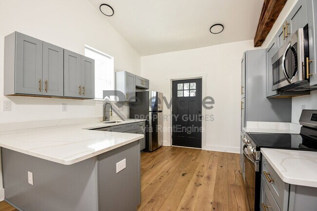 Building Photo - 1515 Blueberry Aly