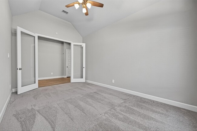 Building Photo - 15330 Legacy Pk Wy