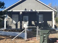 Building Photo - 204 W 9th St