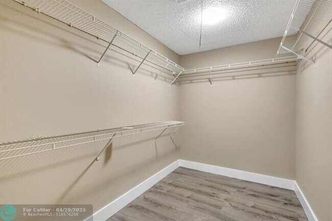 Building Photo - 7186 Ontario Shores Pl