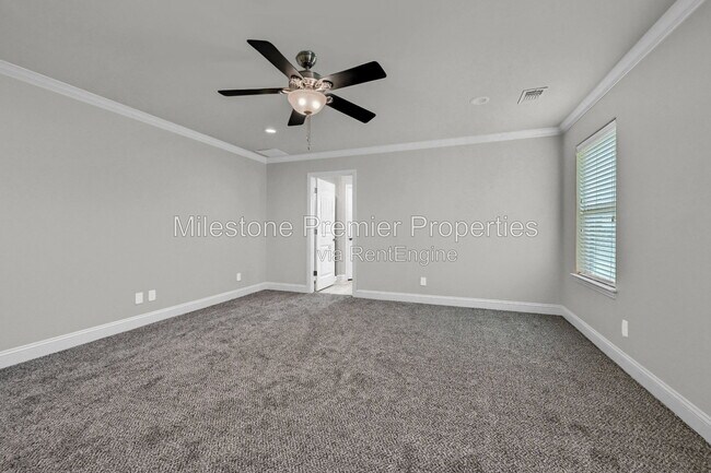 Building Photo - 3418 Ballam St