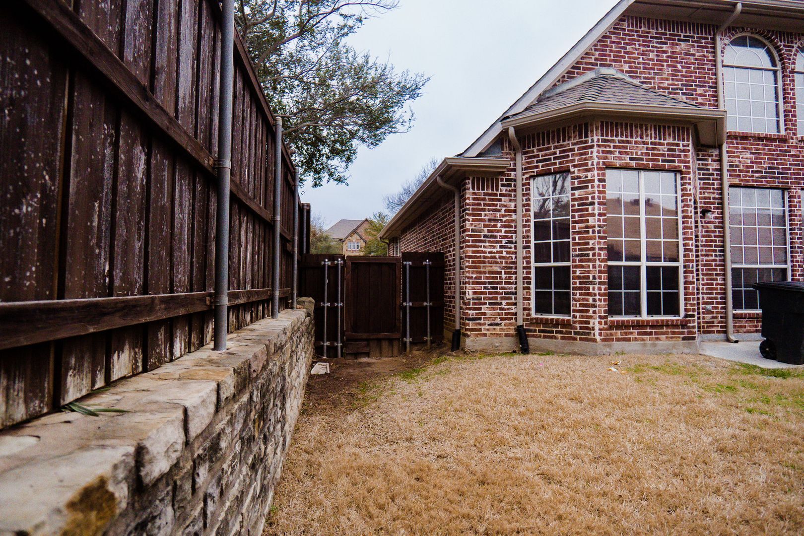 Building Photo - 3404 Wimbledon Dr