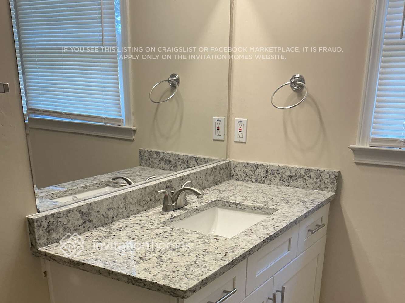 Building Photo - 4258 Castlegate Dr