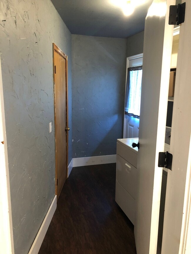 Laundry Room - 254 Hickory Stick Ln
