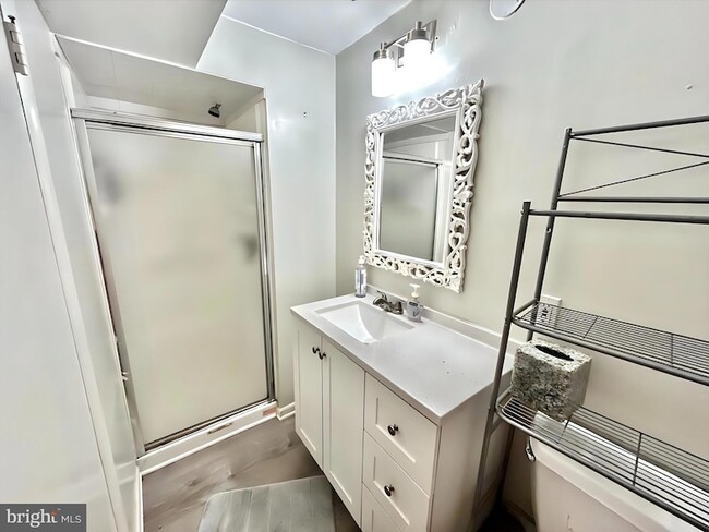 Building Photo - 10202 McGovern Dr