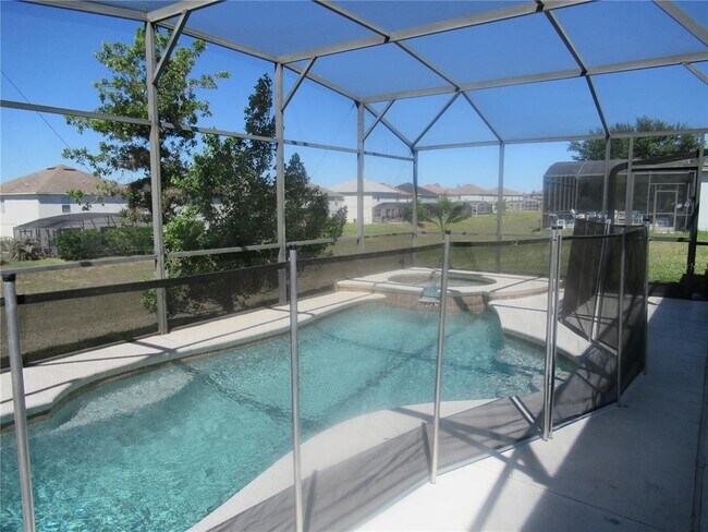 Building Photo - 249 Aster Dr