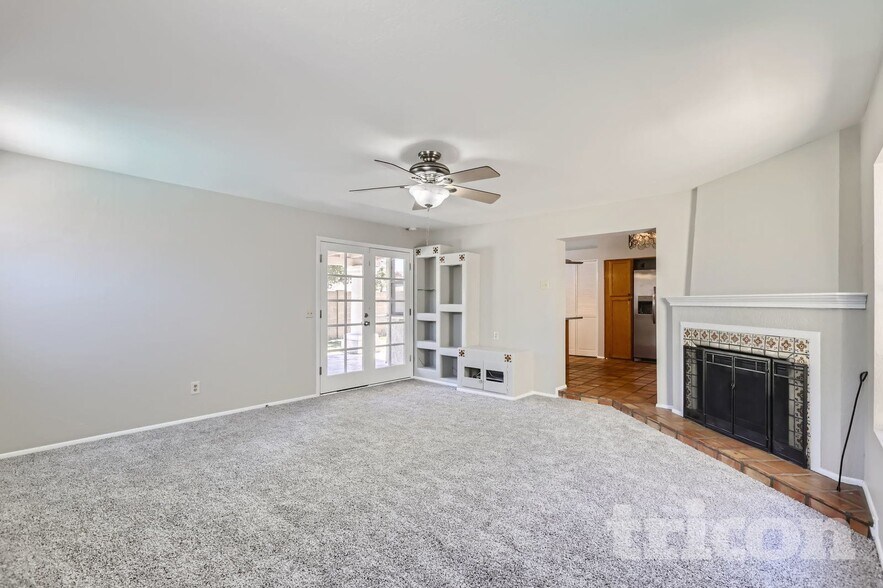 Building Photo - 3031 W Mercer Ln
