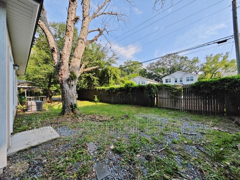 Building Photo - 1034 Brierfield Dr