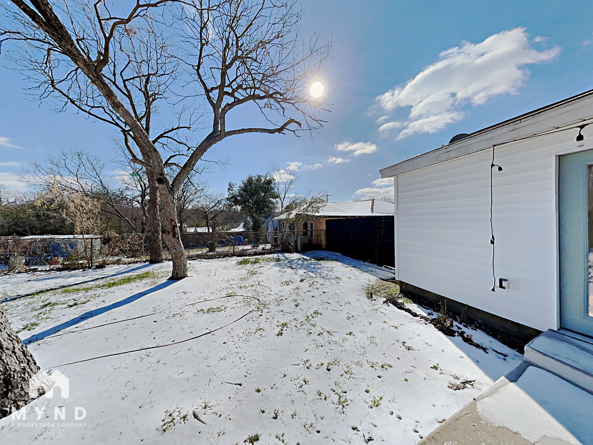 Building Photo - 110 N Ravinia Dr