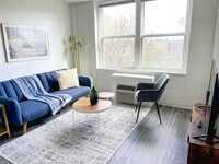 Building Photo - 2515 Burnet Ave