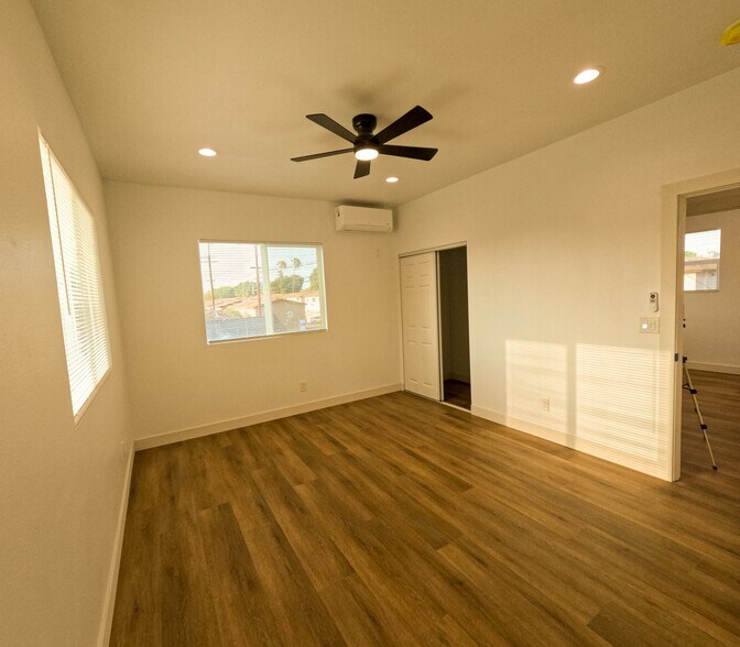 Building Photo - 4904 Coke Ave