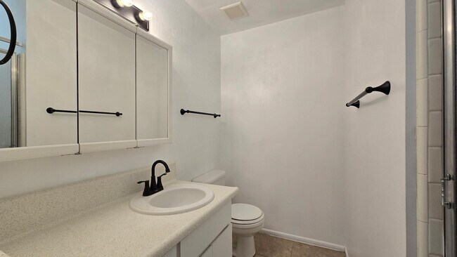 Building Photo - 4917 N 73rd St