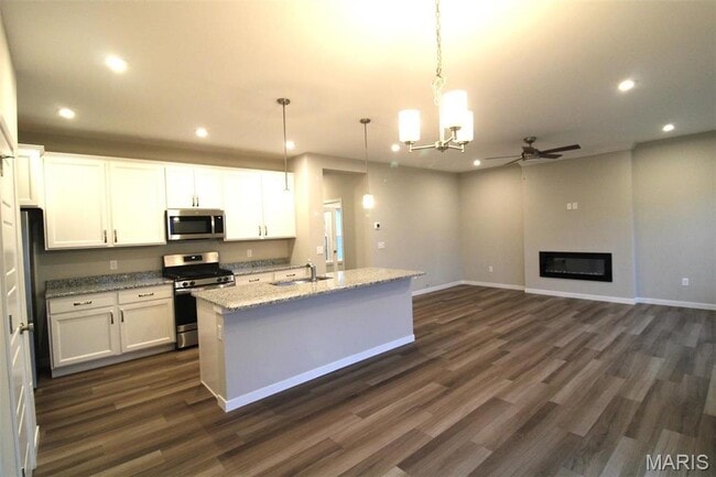 Building Photo - 331 Dalriada Blvd