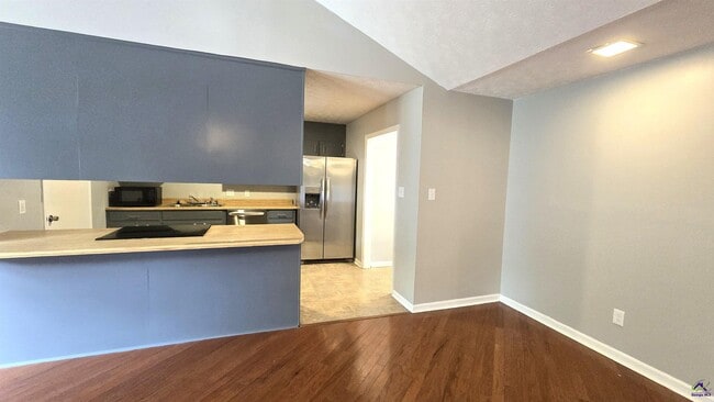 Building Photo - 102 Buckskin Dr