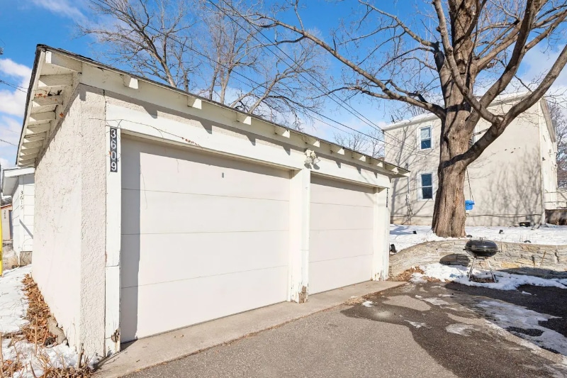 Building Photo - 3611 N Washburn Ave