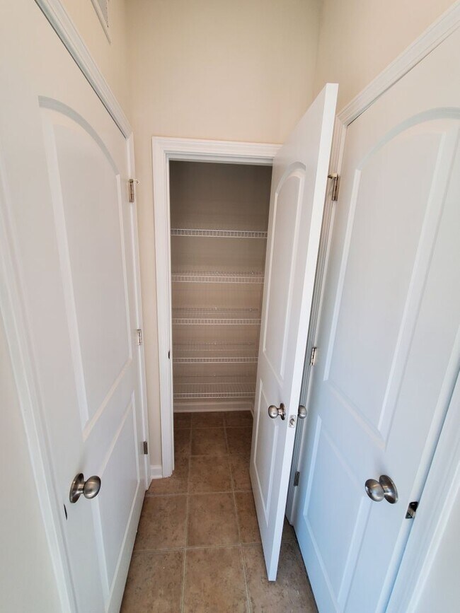 Building Photo - 7421 Sienna Heights Pl