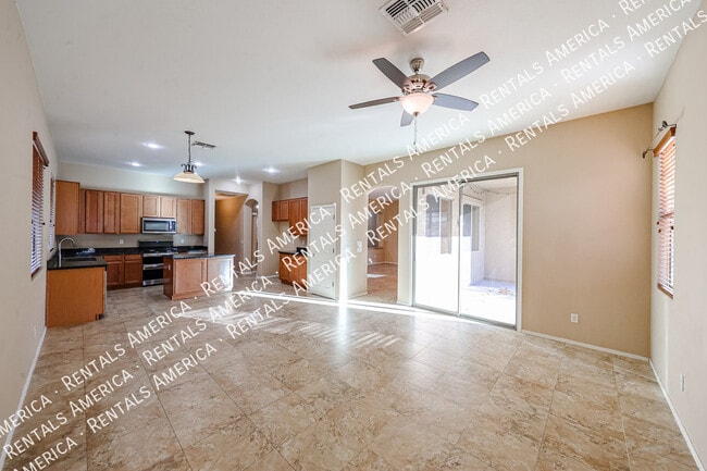 Building Photo - 8351 W Rosewood Ln