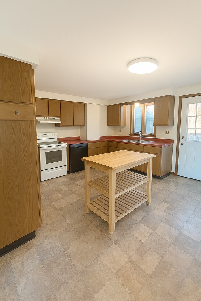 Kitchen with room for small island - 4 Poland Rd