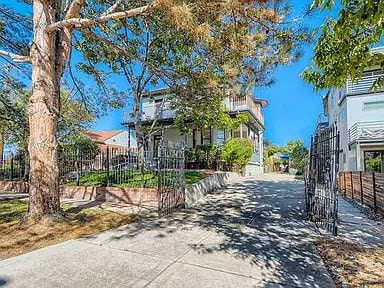 Building Photo - 3247 W 19th Ave