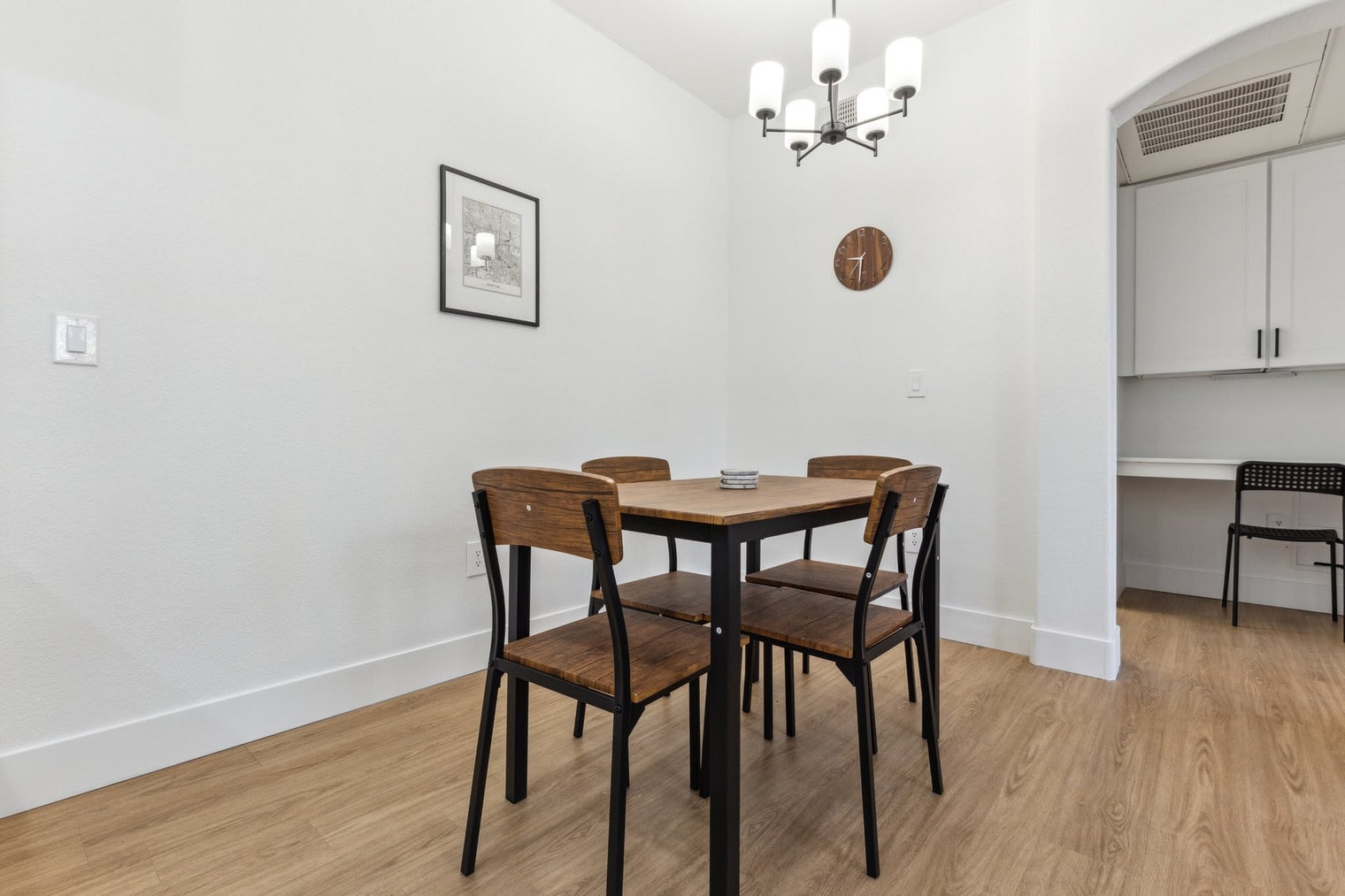 Building Photo - 9450 W Cabela Dr