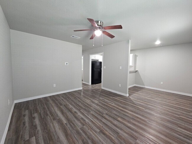 Building Photo - 230 N Mary Jo Dr