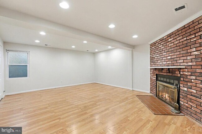 Building Photo - 5502 Lakewhite Ct