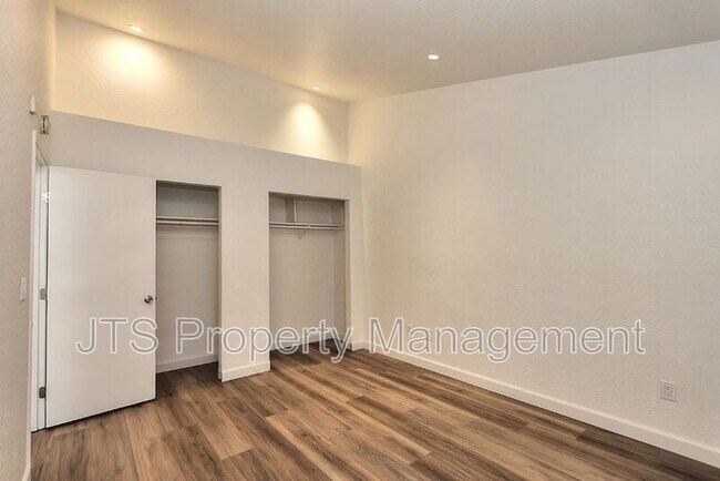 Building Photo - 7733 Temwoods Way