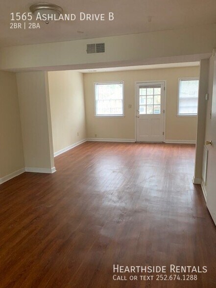 Building Photo - 1565 Ashland Dr